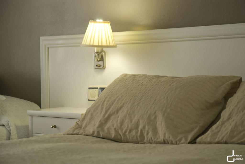 Doppel- oder Zweibettzimmer